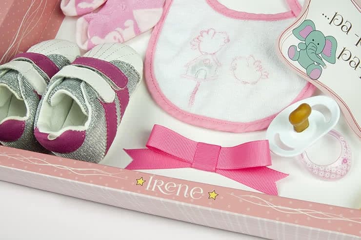 dettaglio cornice portaoggetti