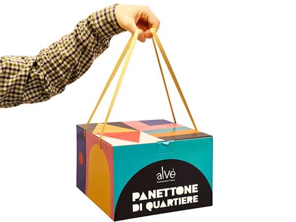 Scatola con fondo automatico per panettone