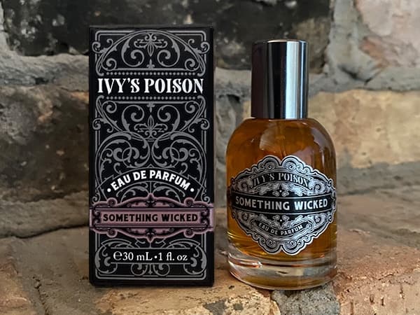Packaging e profumo: la scatola Ivy's Poison