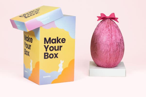 Caja con tapa abierta