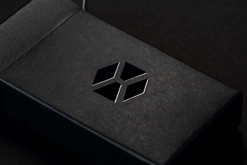 Makro-Detail auf Schachtel