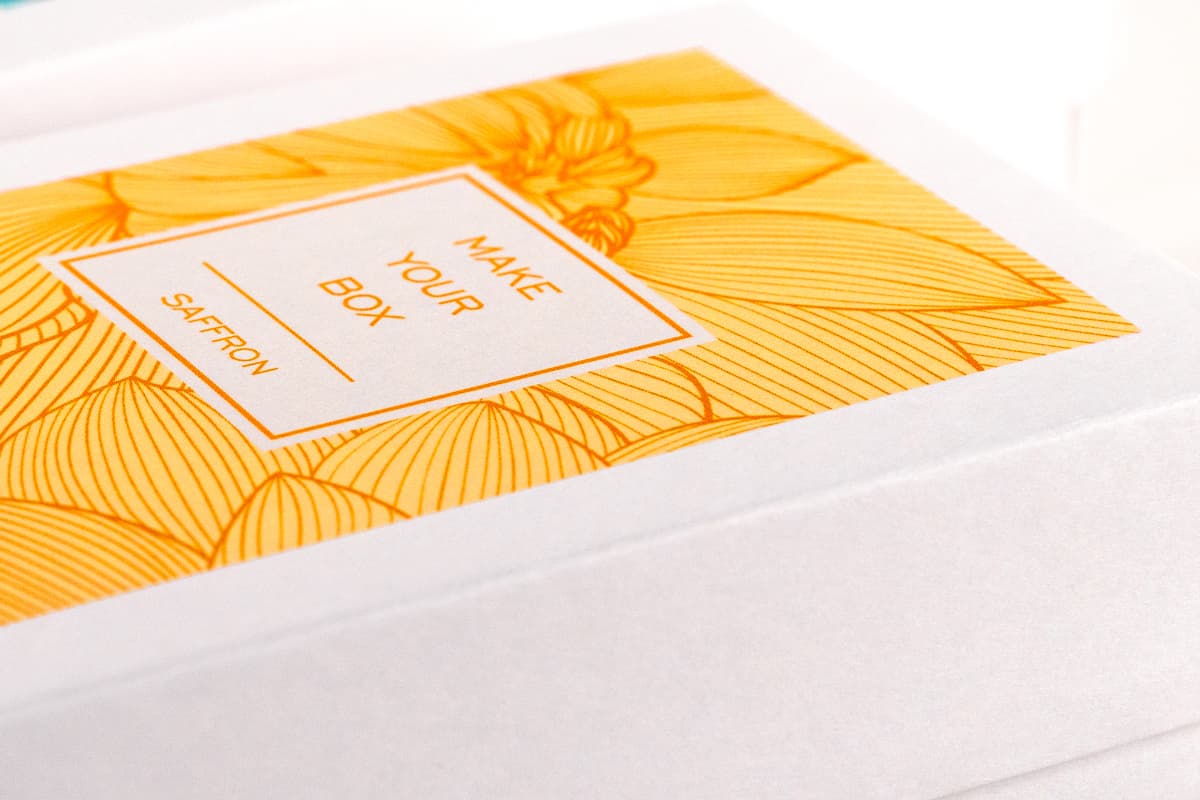 Matériau blanc naturel sur boîte Packly