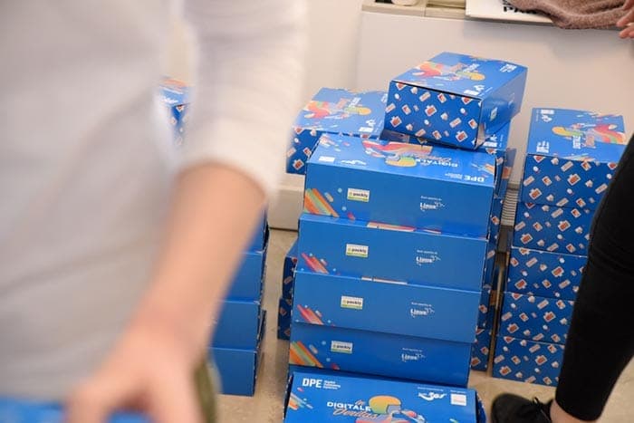 sponsorship-bespoke-lunch-box