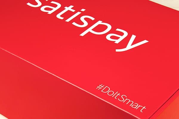 Scatola a valigetta per materiali marketing