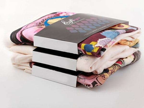 Fascetta come packaging per capi di abbigliamento