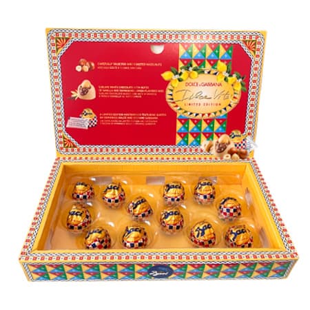 Interno della scatola dei Baci Dolce VIta