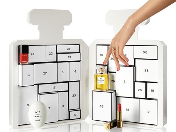 A magnificent Chanel N°5 advent calendar