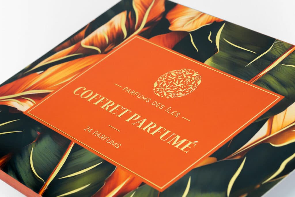 The botanical Christmas trend: green illustrations inspired by nature